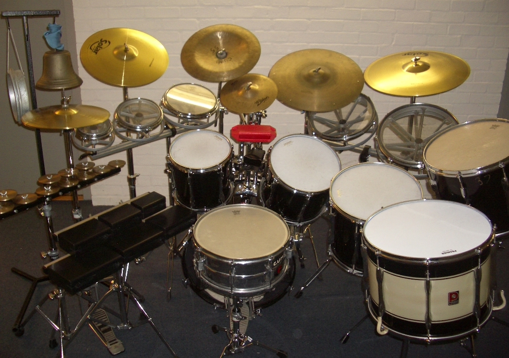 Large Drum Kit, with many effects